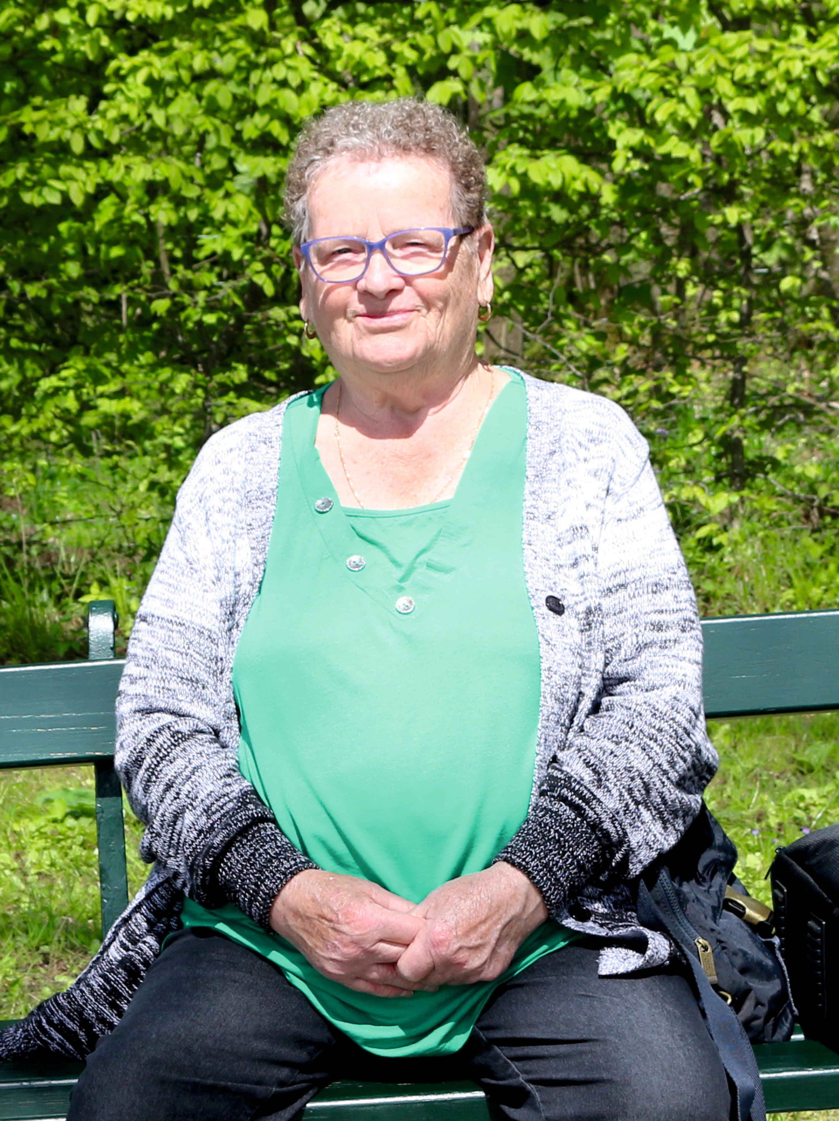 Frau Ursula Hacker
