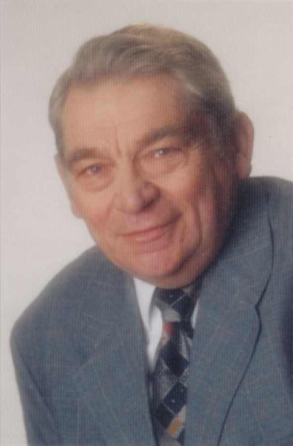 Herr Georg Schönfelder