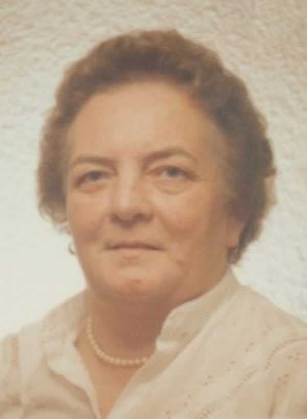 Frau Dora Dötterl