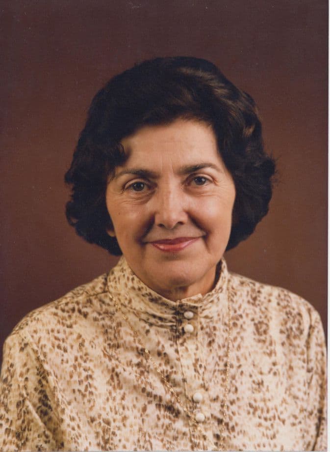 Frau Martha Ramisch