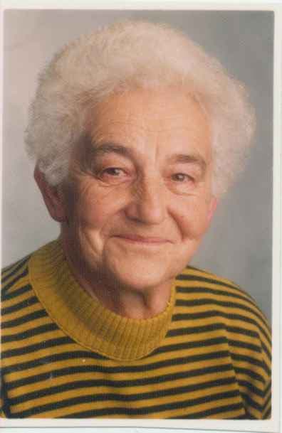 Frau Gertrud Kreuzer