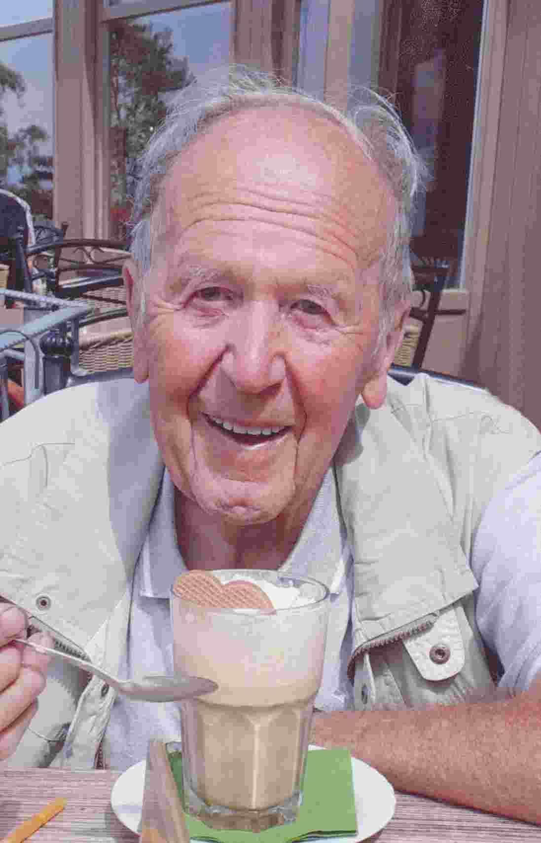Herr Gerhard Glanz