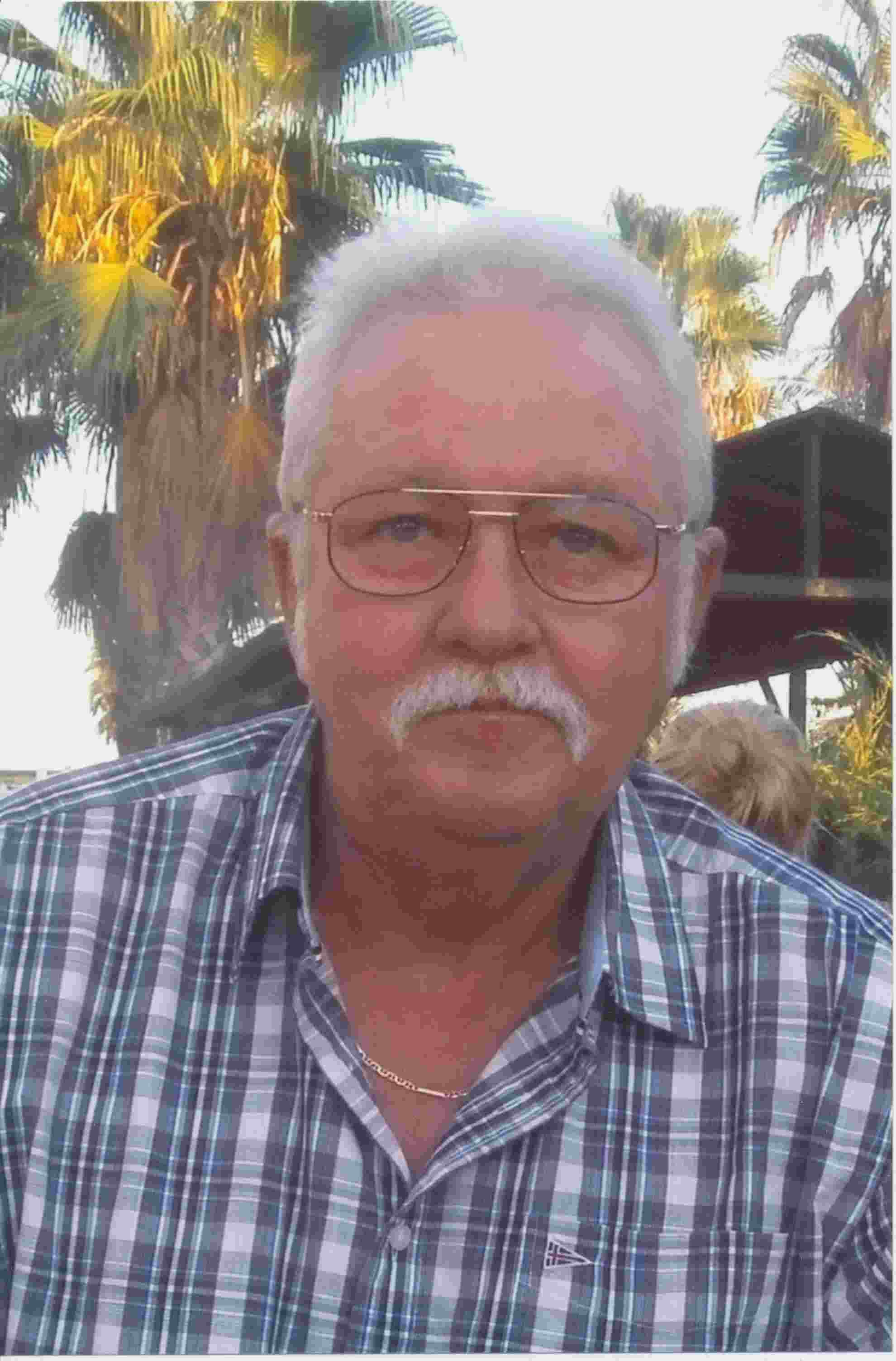 Herr Günter Schriefer